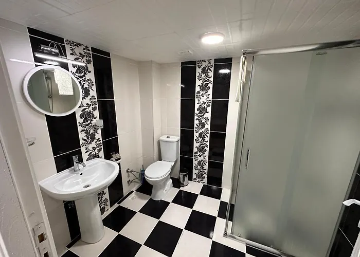 Modern Close To Blue Mosque And Hagia Sophia Old Istanbul