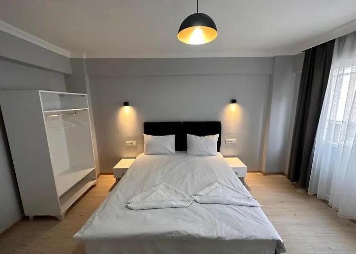 Modern Close To Blue Mosque And Hagia Sophia Old Apartment