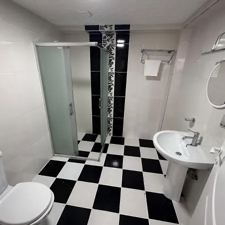 Modern Close To Blue Mosque And Hagia Sophia Old * Isztambul